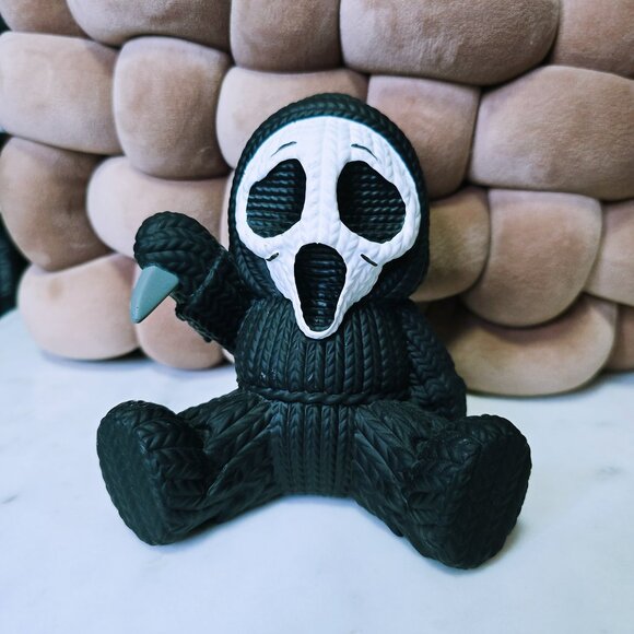 GHOSTFACE Robots Knit Series Figure - Picture 2 of 4